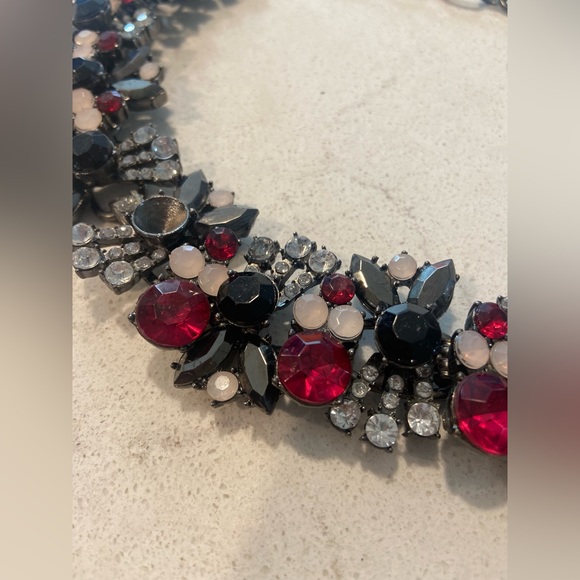 Statement necklace - Picture 3 of 3